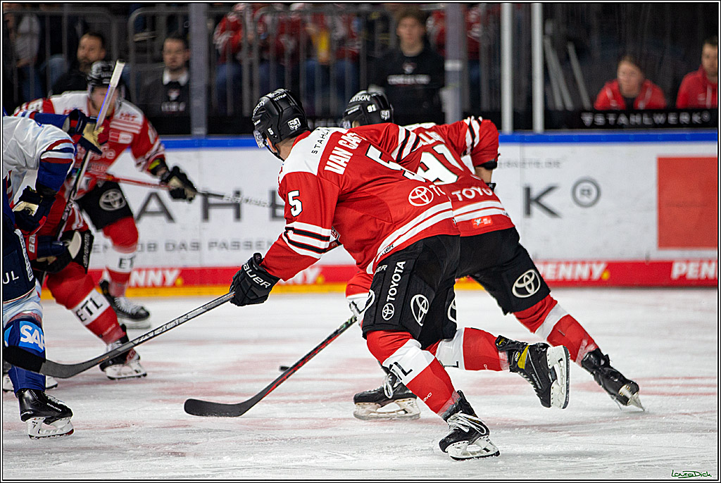 PENNY DEL; Koelner Haie-Adler Mannheim; Koeln, 17.03.2023